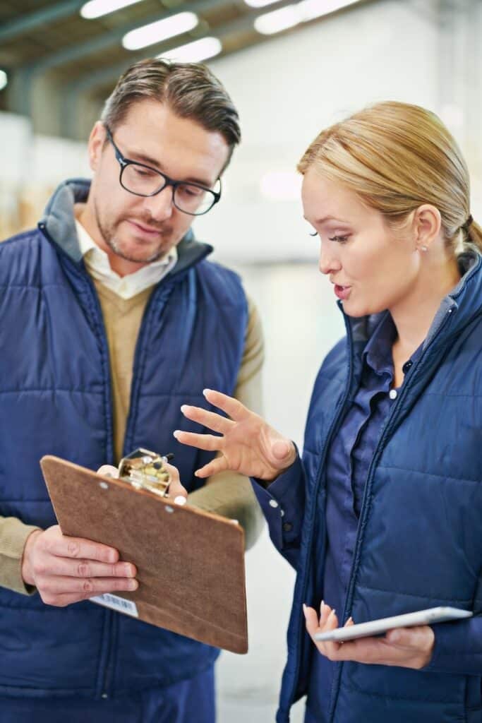 Beratungsgespräch mit Handwerksbetrieb – Werkvorsprung Online Marketing